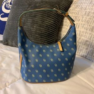Dooney & Bourke bag